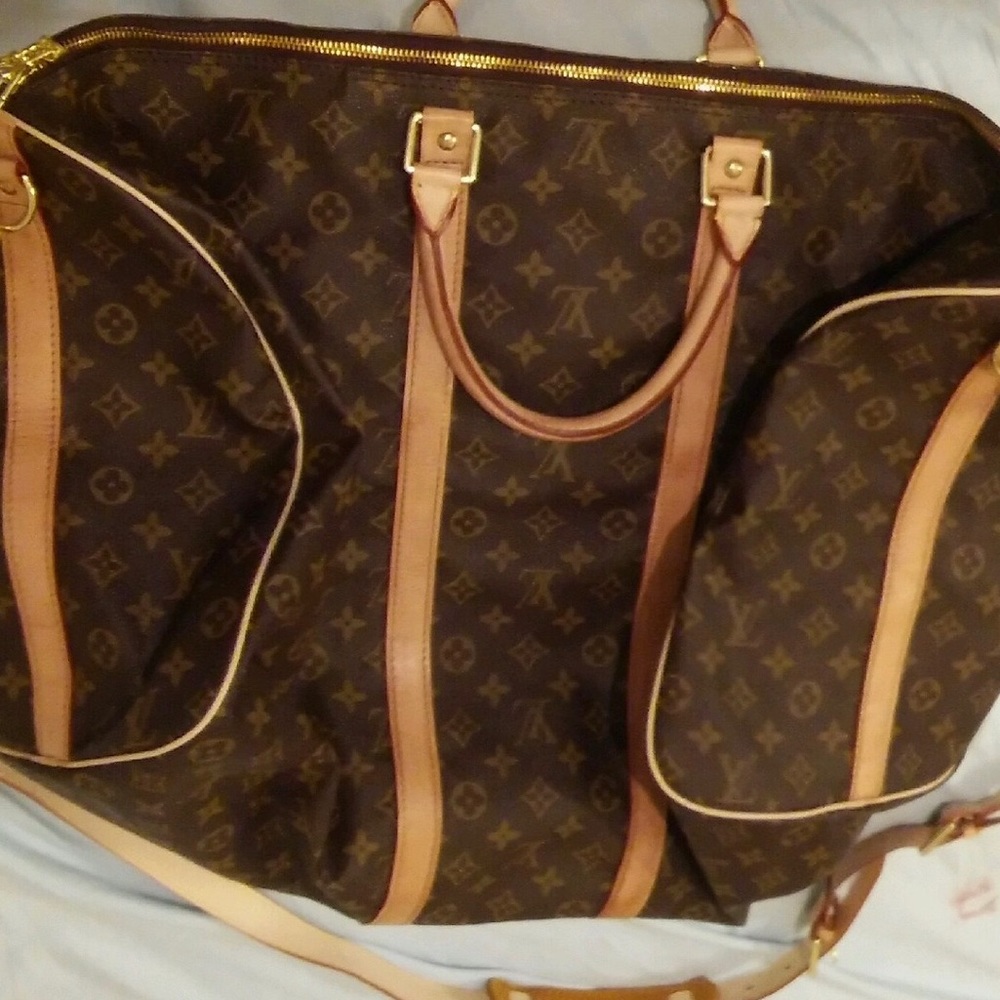 LOUIS VUITTON Weekender Bag